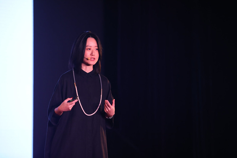 其他的感官如何改变了食物的味道？