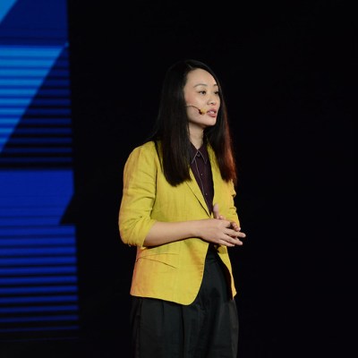 看到大事件中的个体，看到个体背后的时代